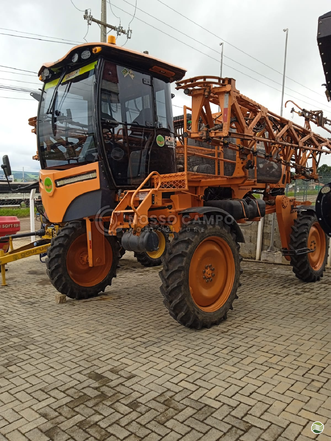 PULVERIZADOR FORT JET FT 2500 Tração 4x2 Nosso Campo Agriculture - Mahindra - Matriz ARAPOTI PARANÁ PR
